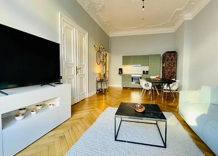 Stylish Design Very Close To Kurfurstendamm At Savignyplatz * ברלין