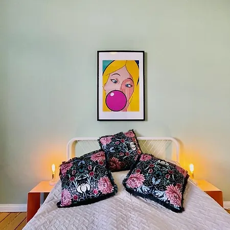 Stylish Design Very Close To Kurfurstendamm At Savignyplatz Appartement *
